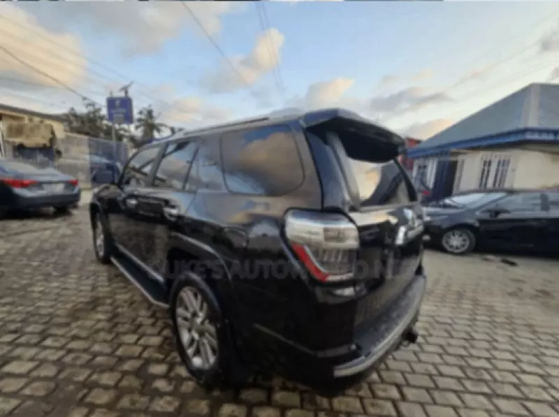 Toyota 4-Runner   - 2013