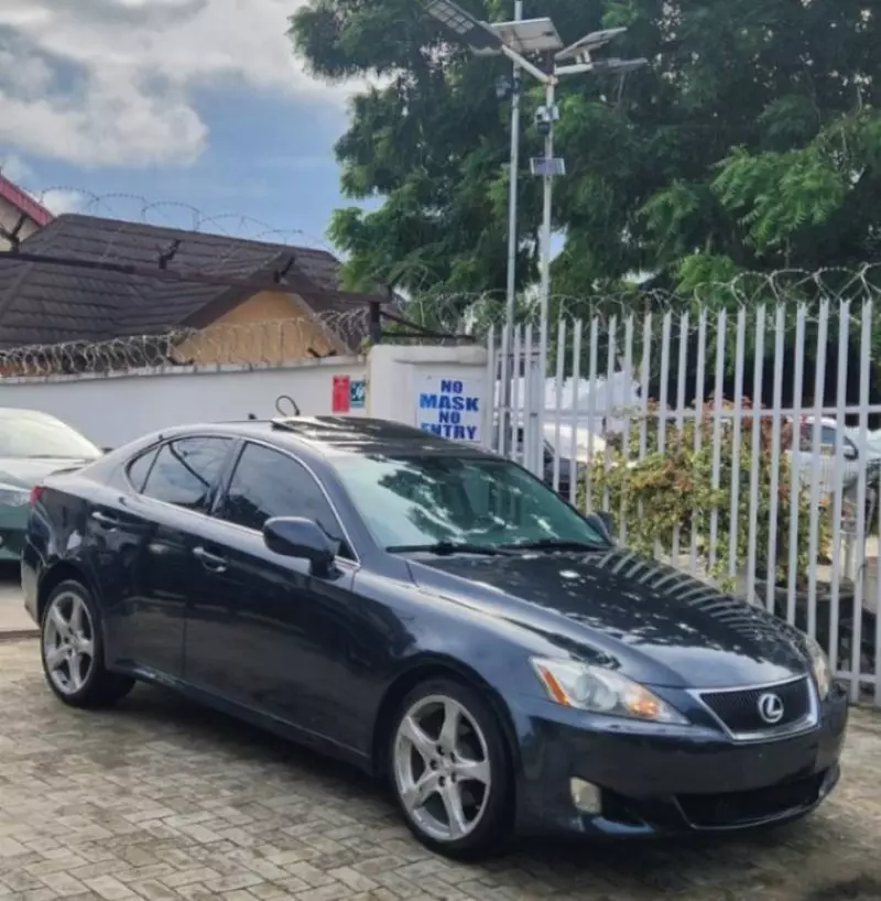 Lexus IS   - 2008