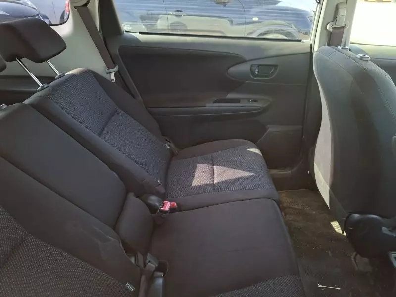 TOYOTA Wish   - 2012