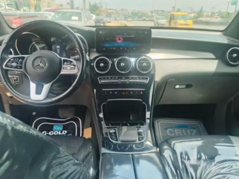 Mercedes-Benz GLC-Class   - 2022