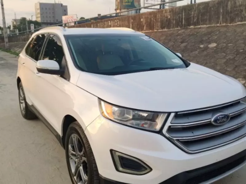 Ford Edge   - 2015