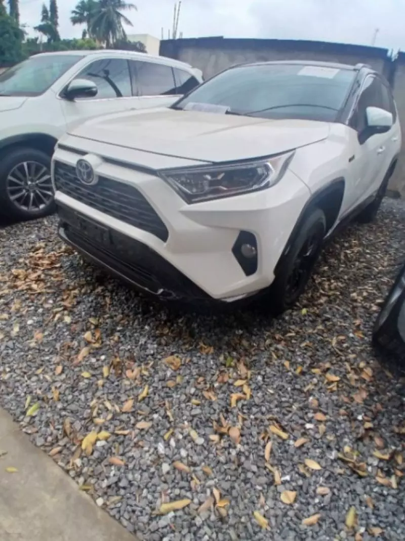 TOYOTA RAV 4   - 2020