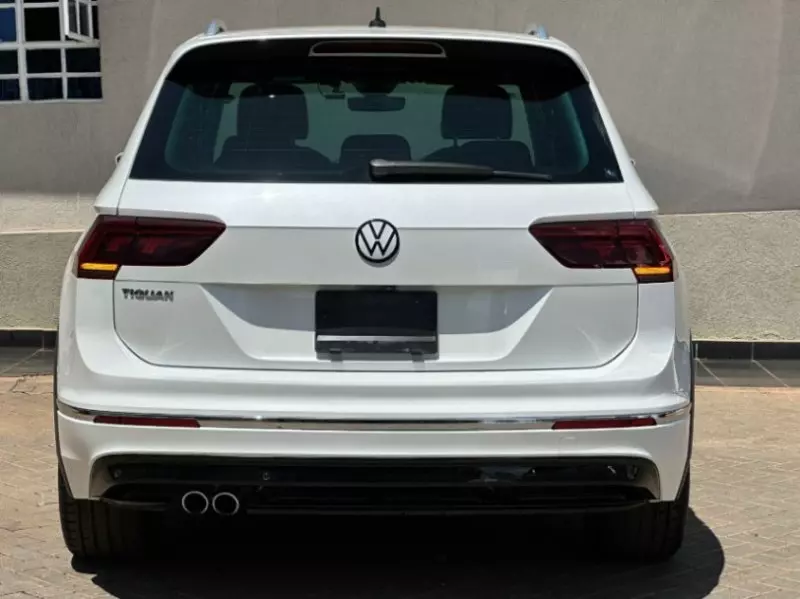 Volkswagen Tiguan   - 2018