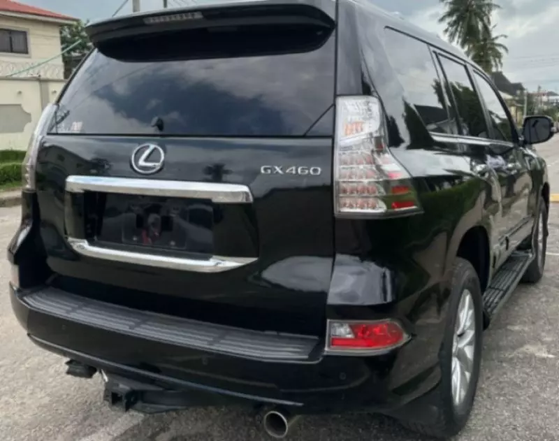 Lexus GX 460   - 2010