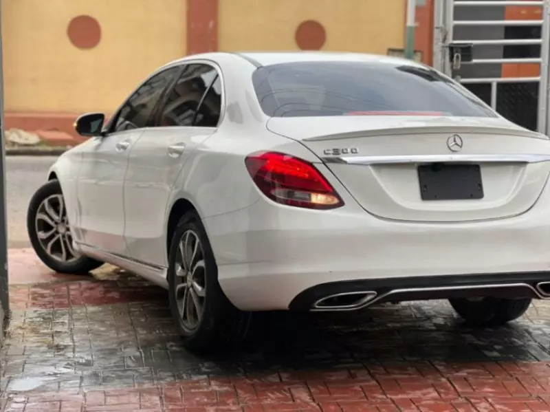 Mercedes-Benz C-Class   - 2015
