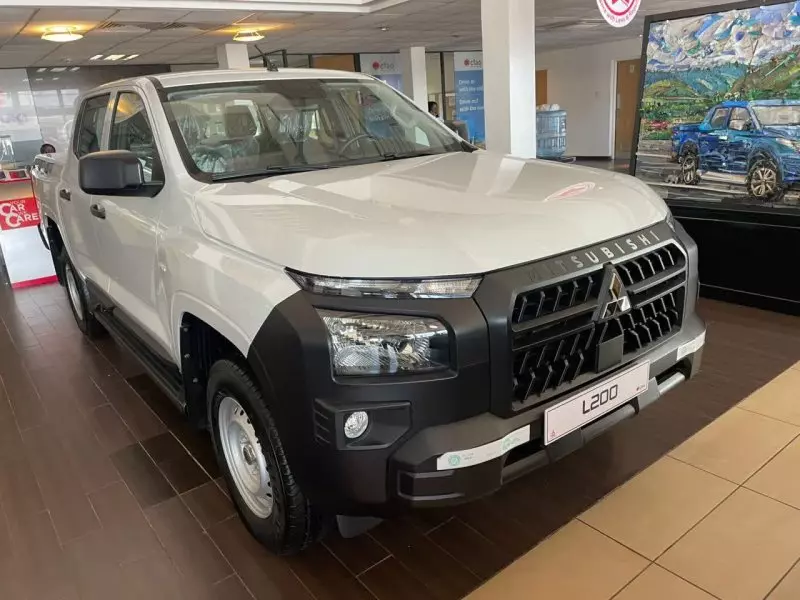Mitsubishi L200   - 2025