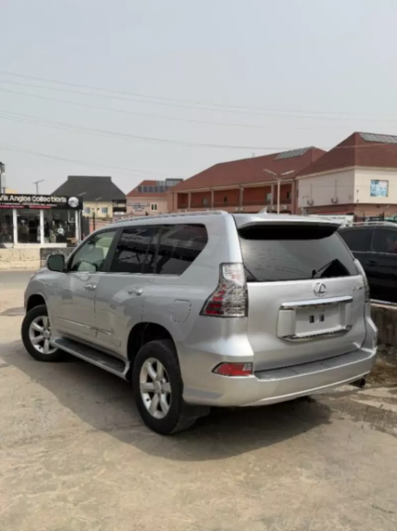 Lexus GX   - 2015