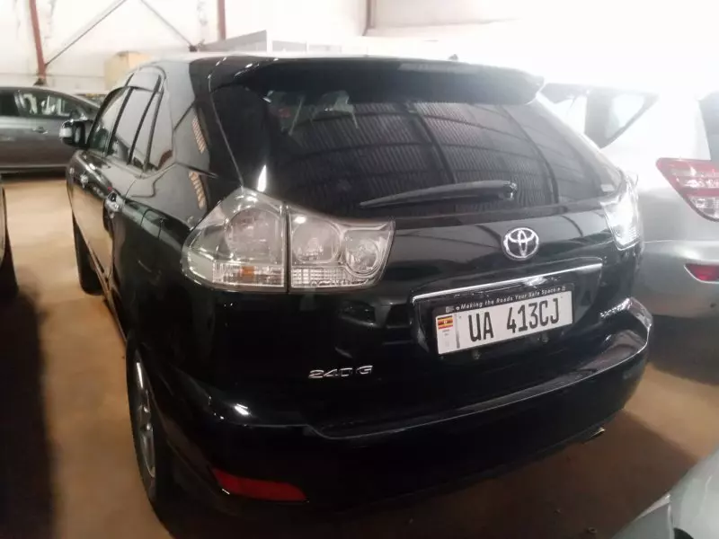 Toyota Harrier   - 2010
