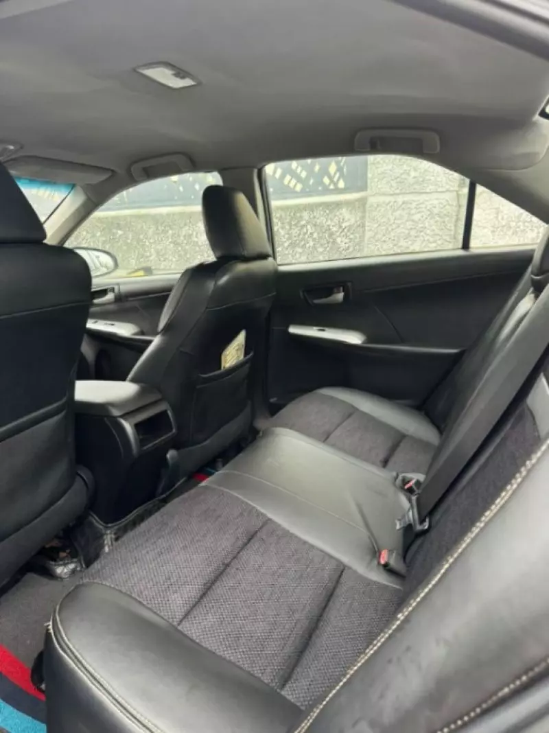TOYOTA Camry - 2012