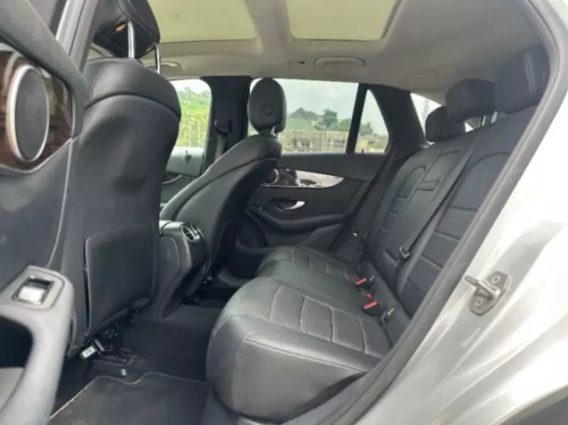 Mercedes-Benz GLC 300 - 2016