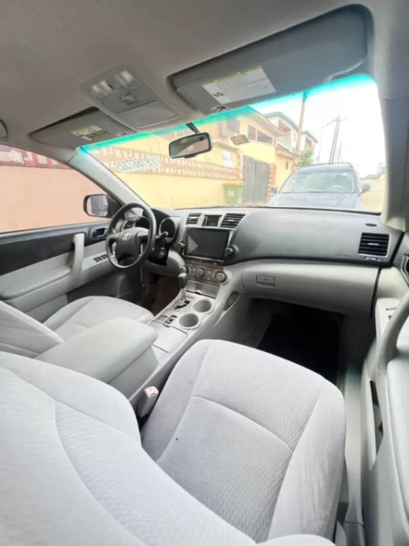 Toyota Highlander   - 2008