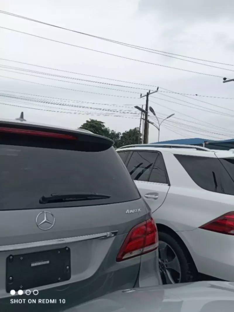 Mercedes-Benz GLE 350 - 2016