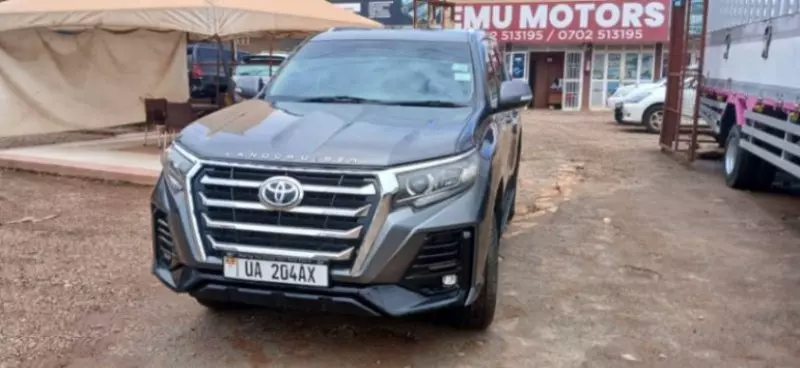 Toyota Land Cruiser   - 2016