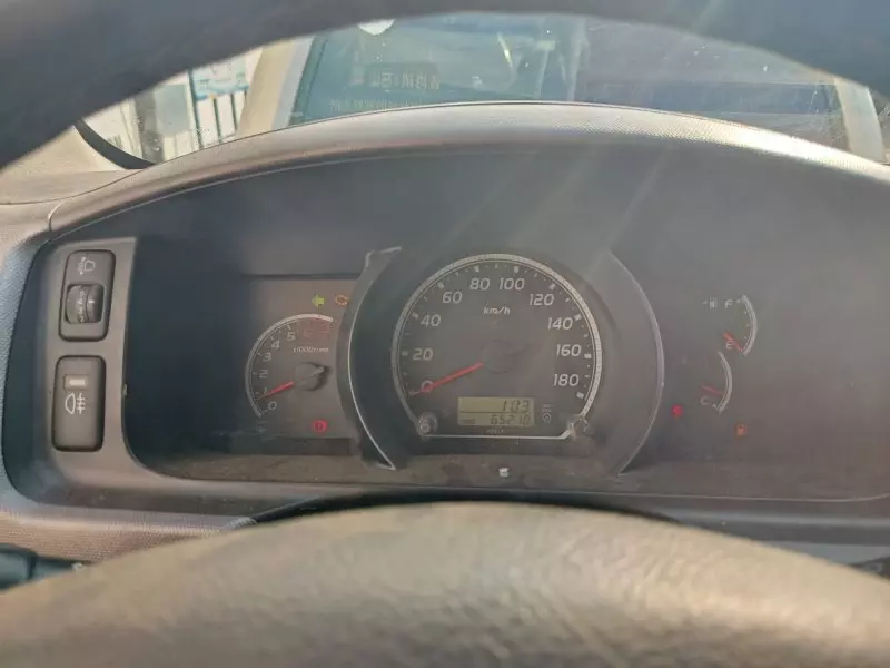 Toyota Hiace   - 2015
