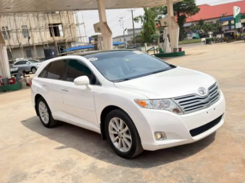 Toyota Venza   - 2011