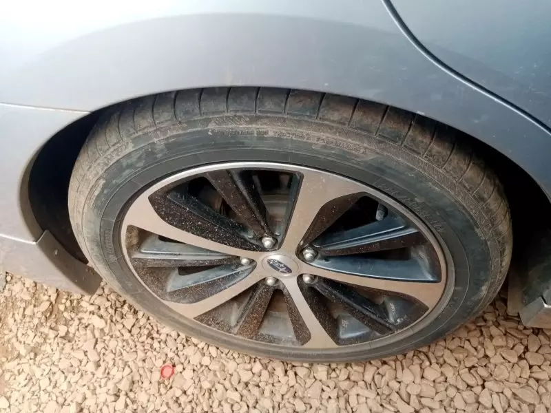 Subaru Legacy B4   - 2015