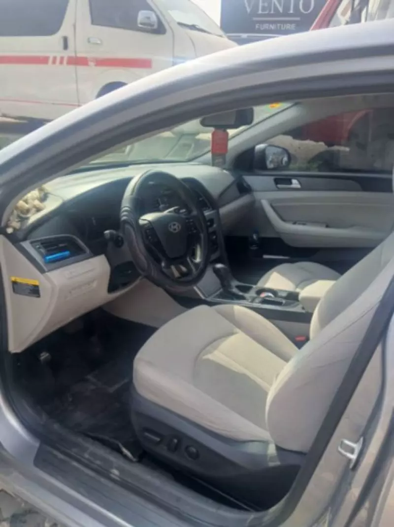 Hyundai Sonata   - 2015