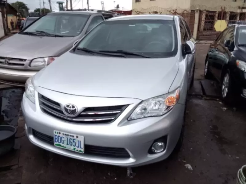 TOYOTA Corolla   - 2010