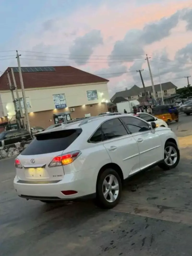Lexus RX 350   - 2011