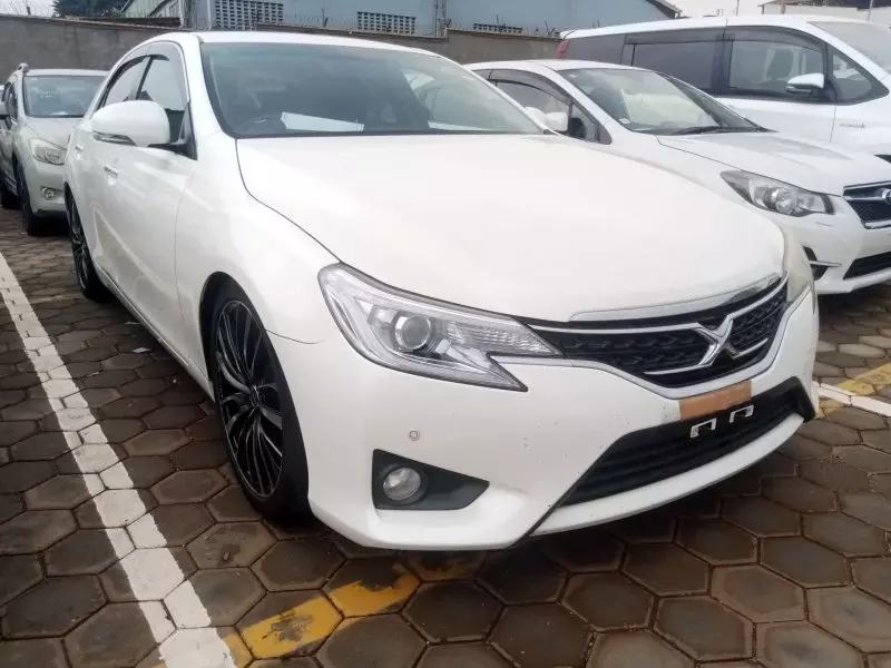 Toyota Mark X   - 2012
