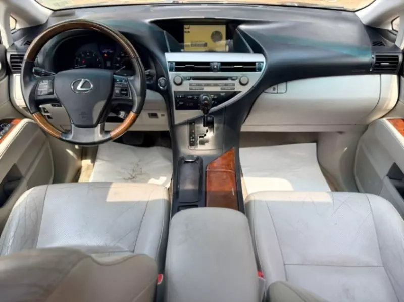 Lexus RX   - 2010