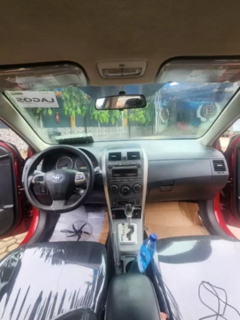 TOYOTA Corolla   - 2011