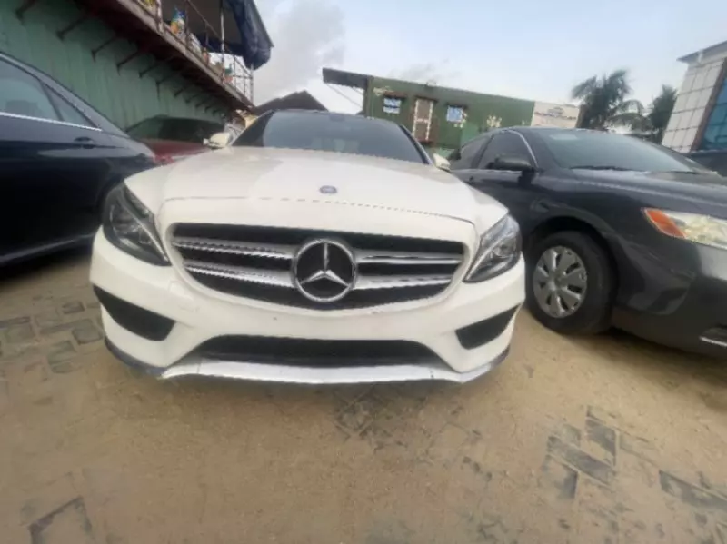Mercedes-Benz C-Class - 2015