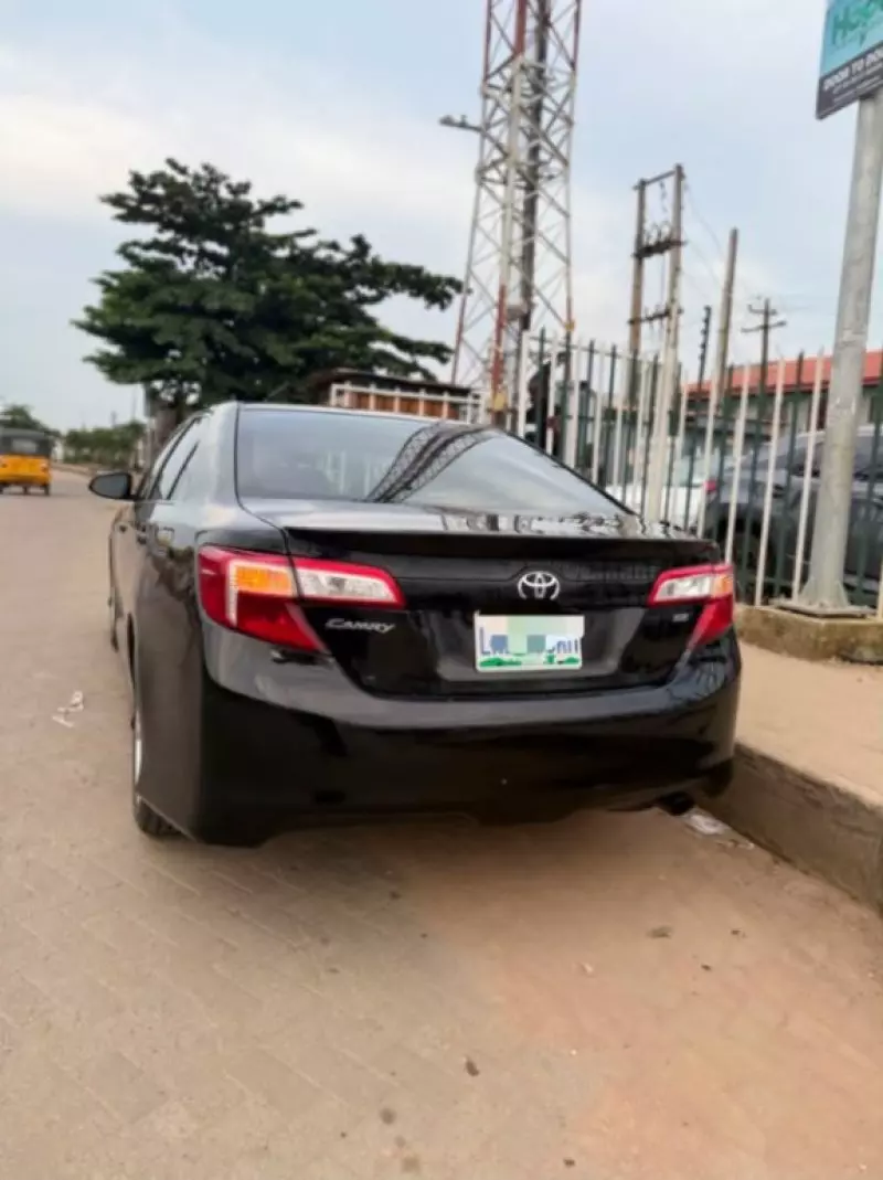 TOYOTA Camry   - 2014