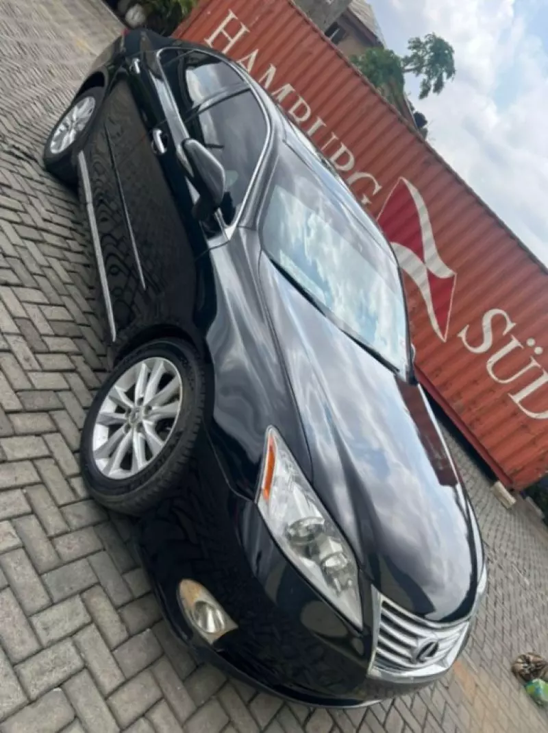 Lexus ES   - 2012