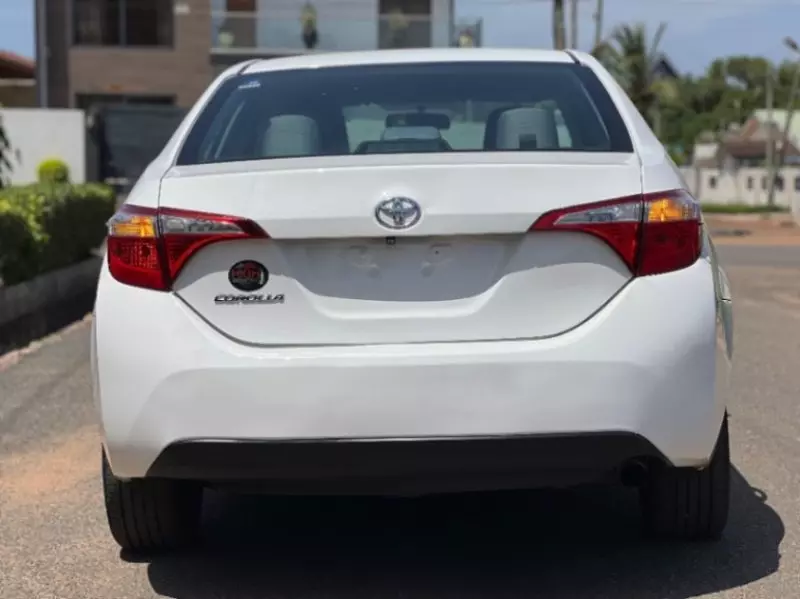 Toyota corolla   - 2016