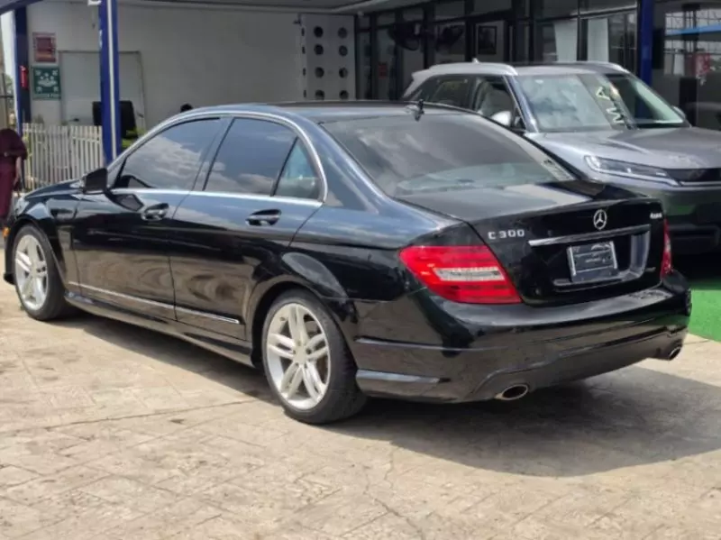 Mercedes-Benz C-Class - 2013