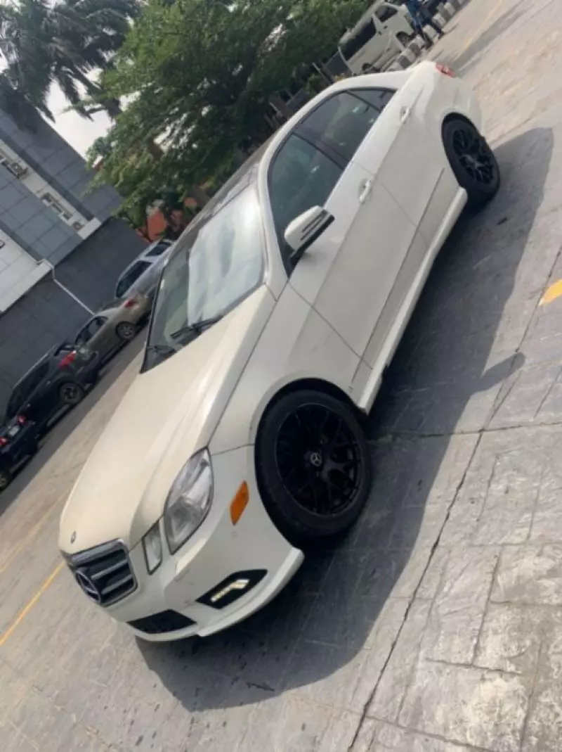 Mercedes-Benz E-Class   - 2011