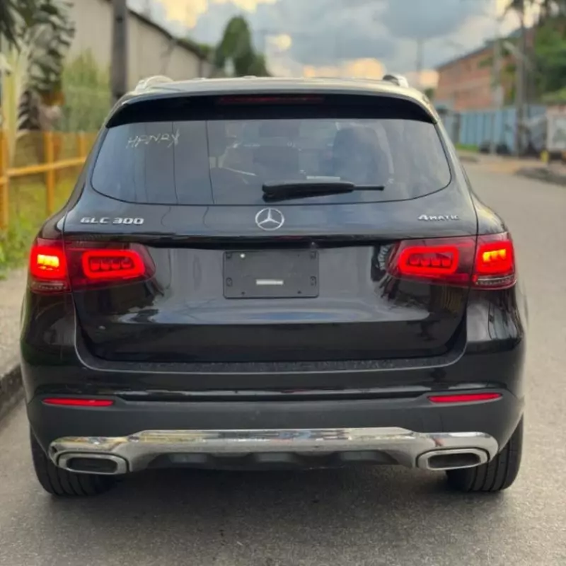 Mercedes-Benz GLC 300   - 2022