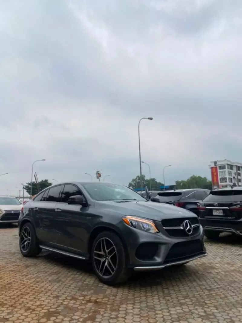 Mercedes-Benz GLE 43 AMG   - 2017