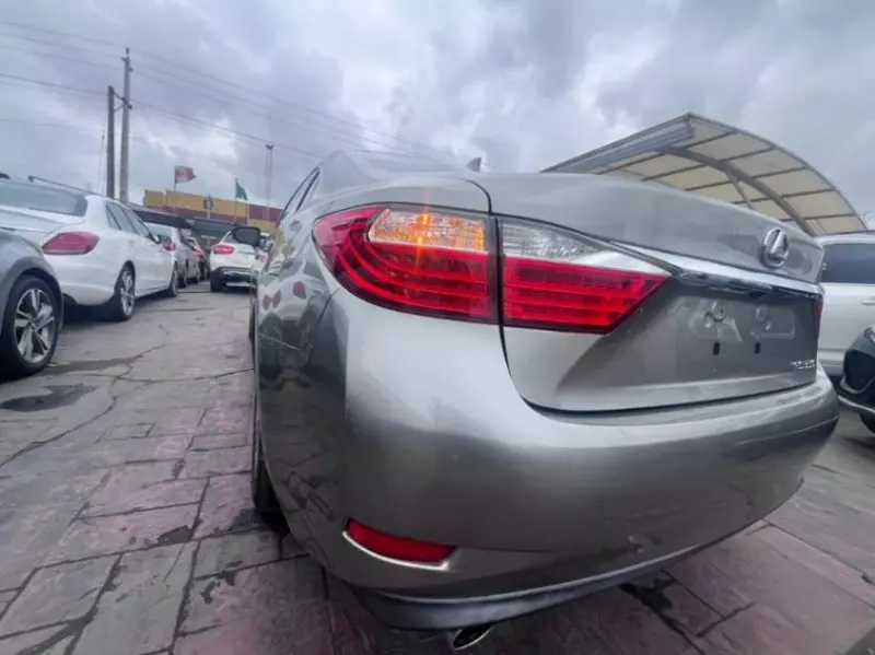 Lexus ES 350 - 2015