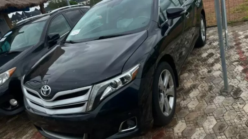 TOYOTA Venza   - 2016