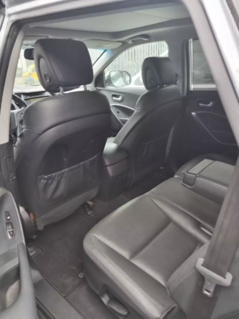 Hyundai Santa Fe   - 2015