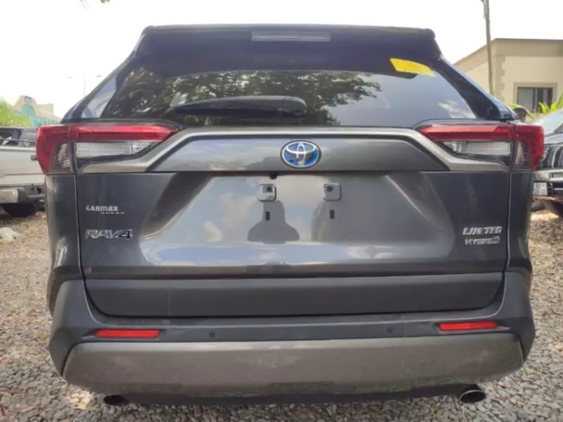 Toyota Rav4   - 2021