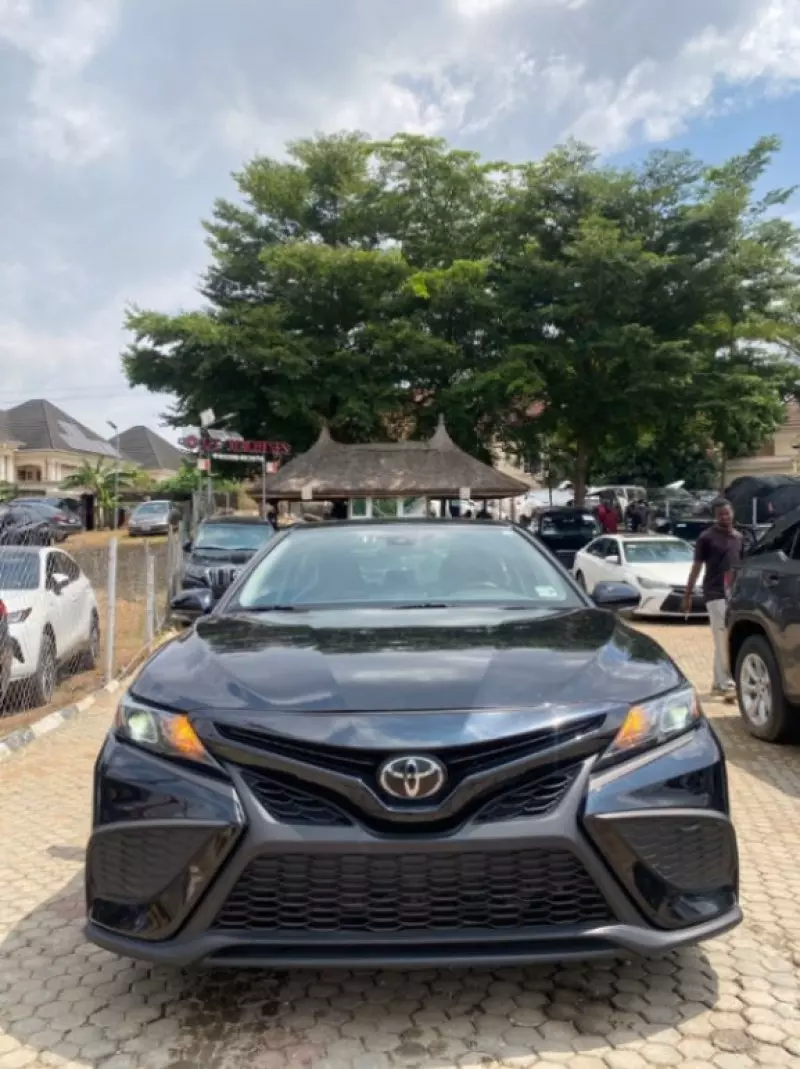 TOYOTA Camry   - 2023