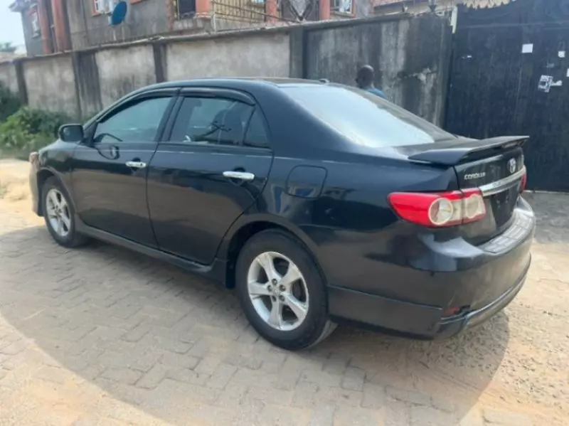 Toyota Corolla - 2011