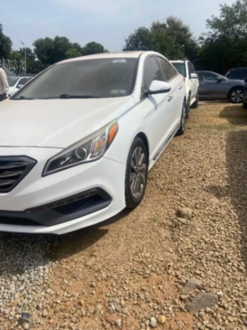 Hyundai Sonata   - 2016