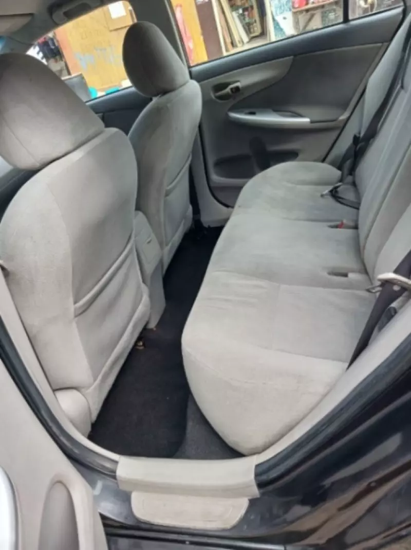 TOYOTA Corolla   - 2010