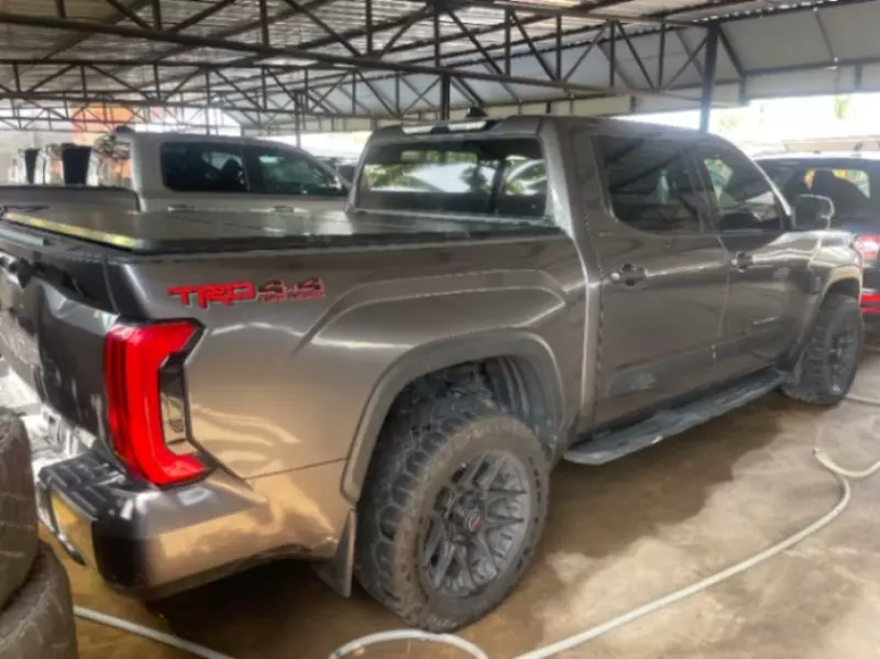 Toyota Tundra   - 2022