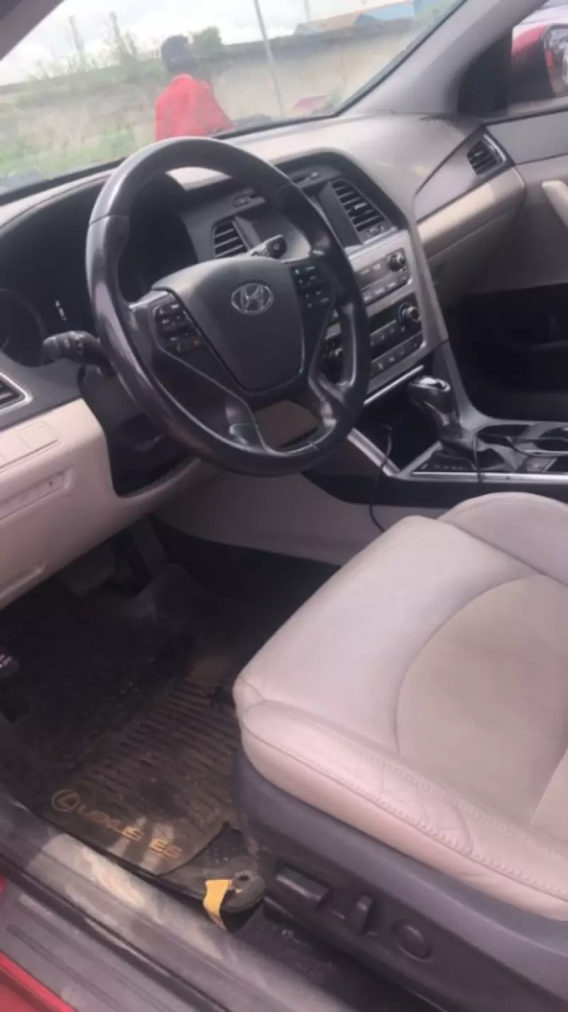 Hyundai Sonata - 2016