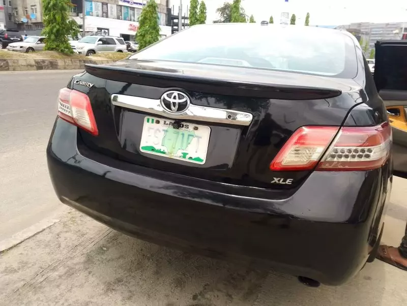 Toyota Camry   - 2010
