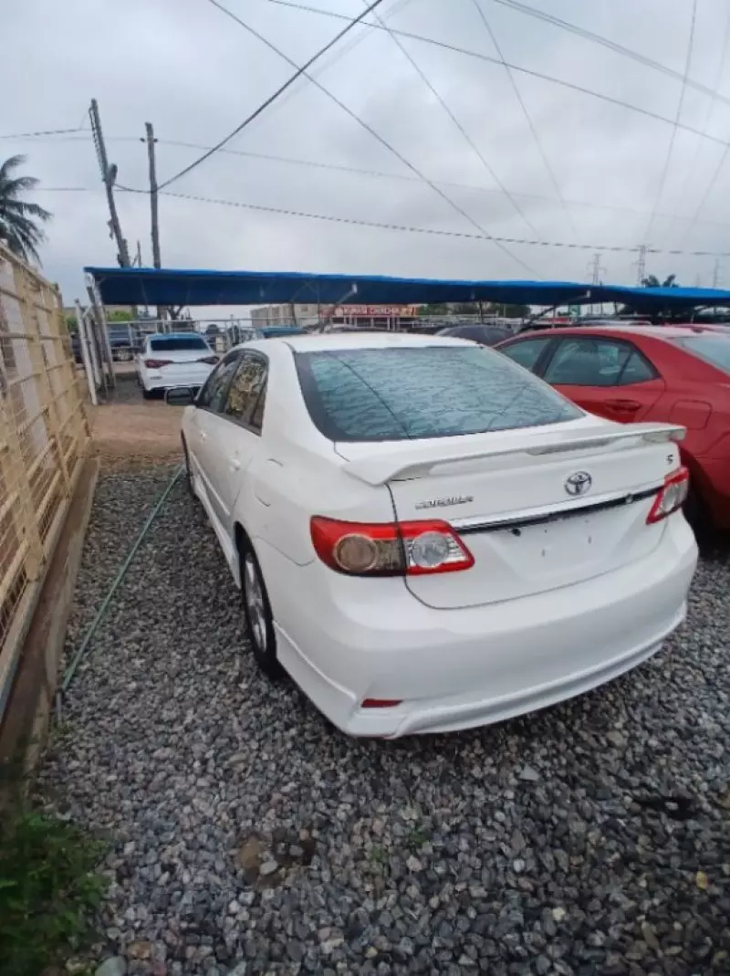 TOYOTA Corolla   - 2013