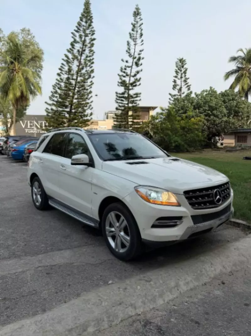 Mercedes-Benz ML 350   - 2012