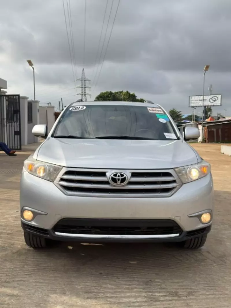 TOYOTA Highlander   - 2012