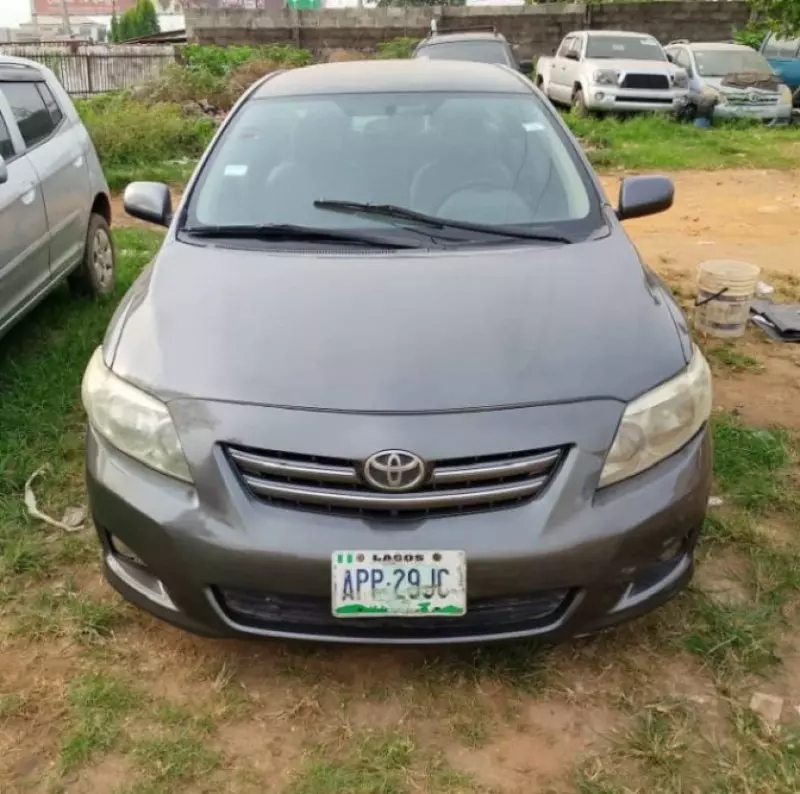 Toyota Corolla - 2009
