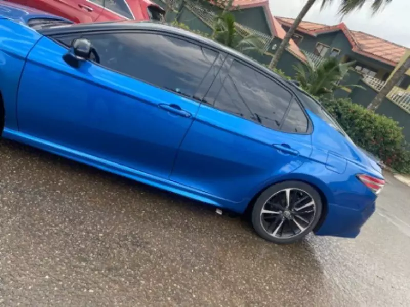 Toyota Camry - 2018